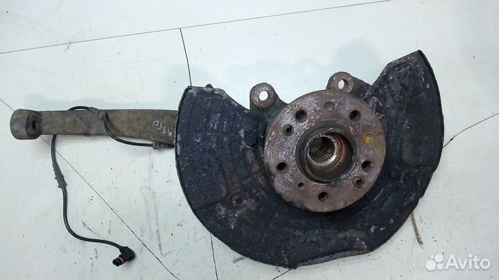 Ступица (кулак, цапфа) Mercedes R W251 2005, 2006