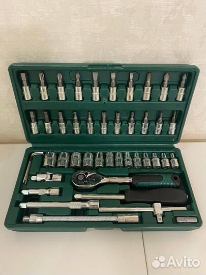 Набор инструментов от 40 до 151 предмет