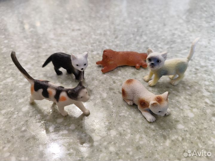 Фигурки кошки, коты, котята