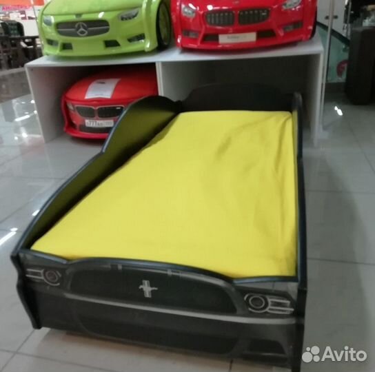 Кровать машина