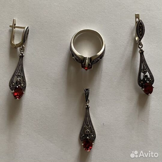 Серебряный комплект