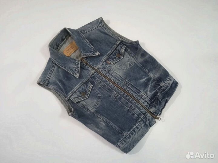 Безрукавка женская джинсовая жилетка S Levis