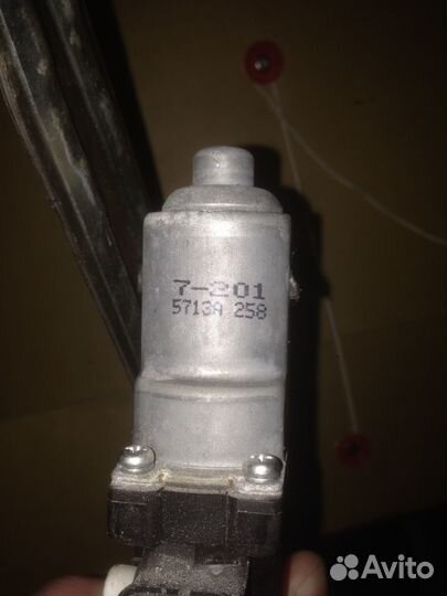 Стеклоподъемник 5713A258 Mitsubishi задний левый