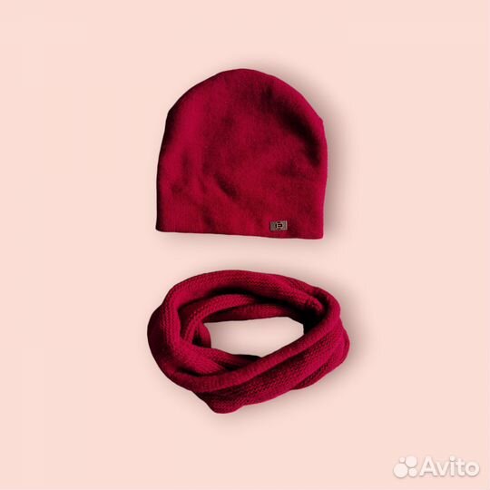 Шапка и снуд женские красные