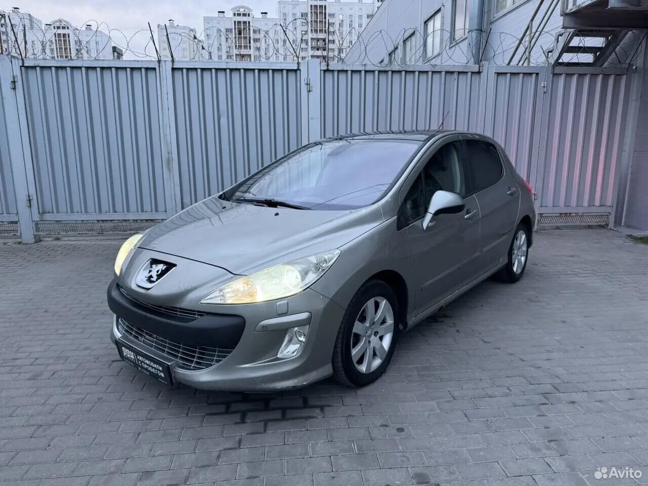 Peugeot 308 1.6 AT, 2010, 268 530 км
