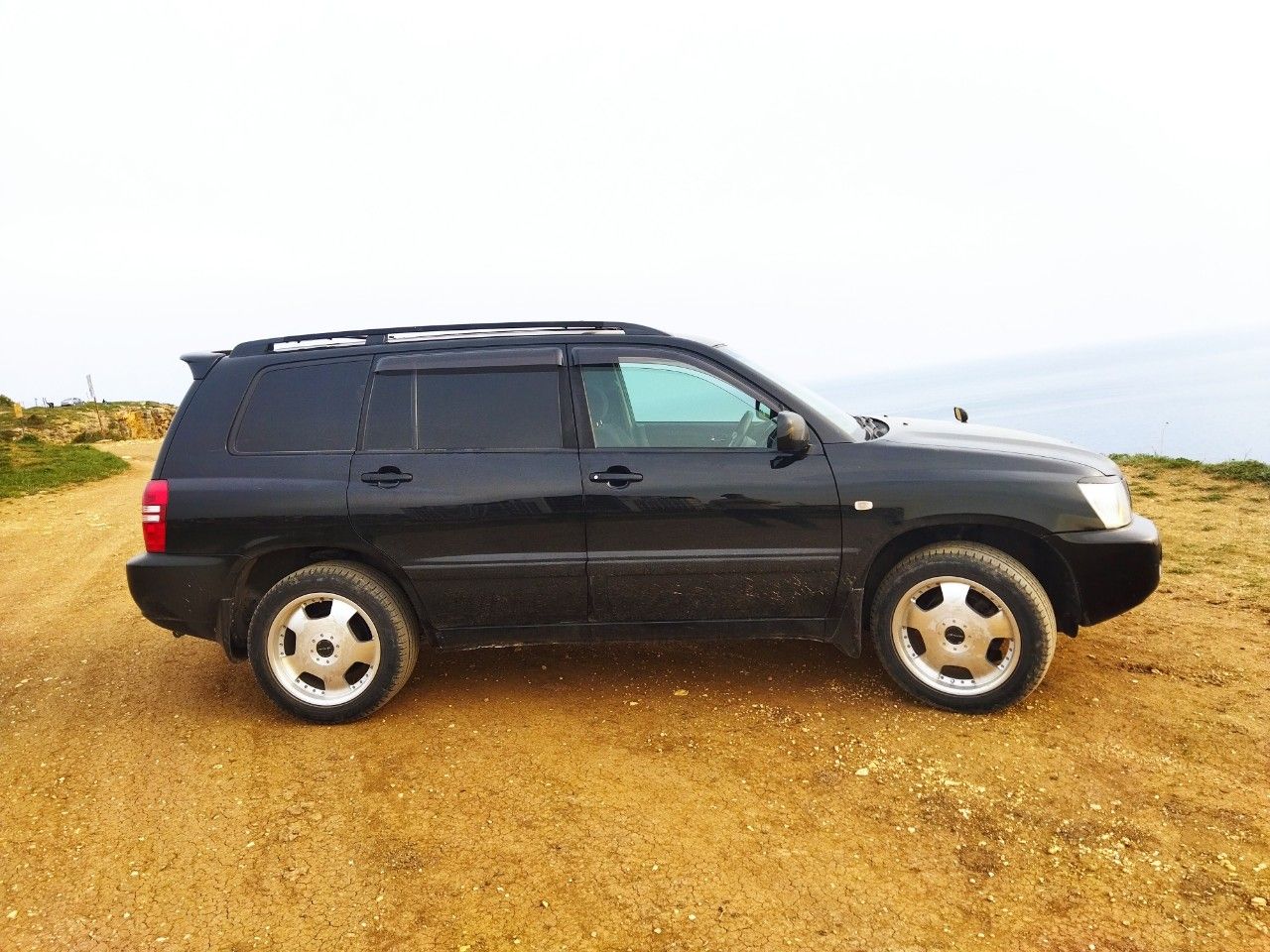 Toyota Kluger: фото из отзыва