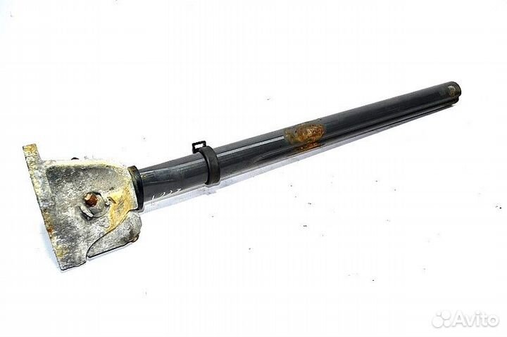 Кронштейн крыла ведущего моста, задний правый volv