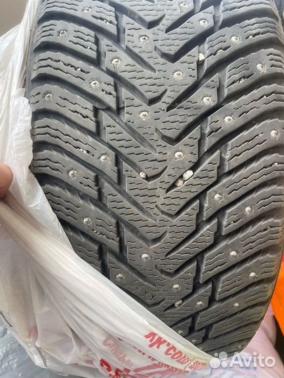 Nokian Tyres Hakkapeliitta 1 235/45 R18