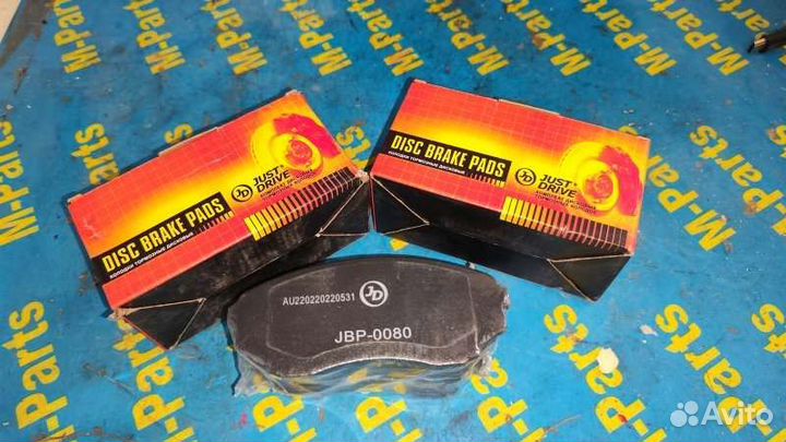 Тормозные колодки комплект переднее Mazda Mpv LW3W