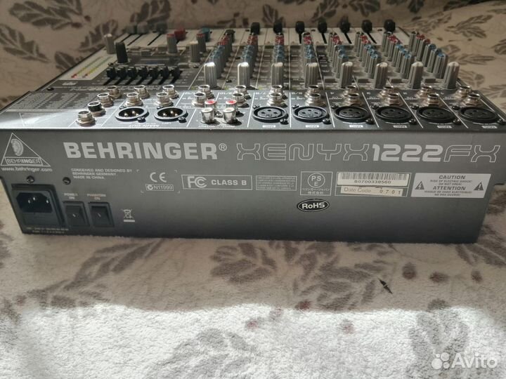 Микшерный пульт behringer Xenyx 1222