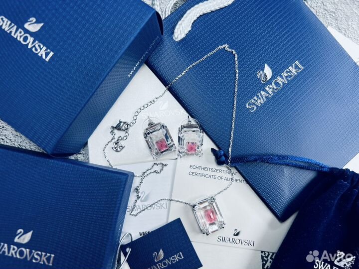 Комплект украшений Swarovski