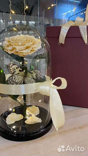 Роза в колбе оптом