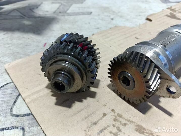 Вал балансировочный Skoda Octavia A5 1.8 CDA 2011