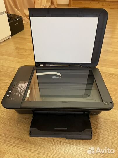 Принтер мфу струйное HP Deskjet 2050