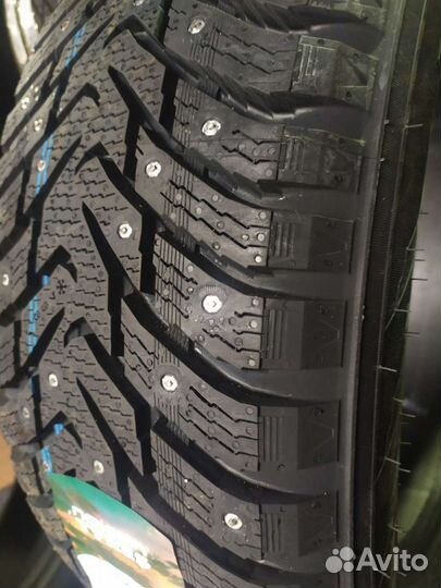 Nokian Tyres Nordman 8 SUV 235/65 R17