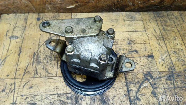 Насос гидроусилителя Nissan X-Trail T30 1.4