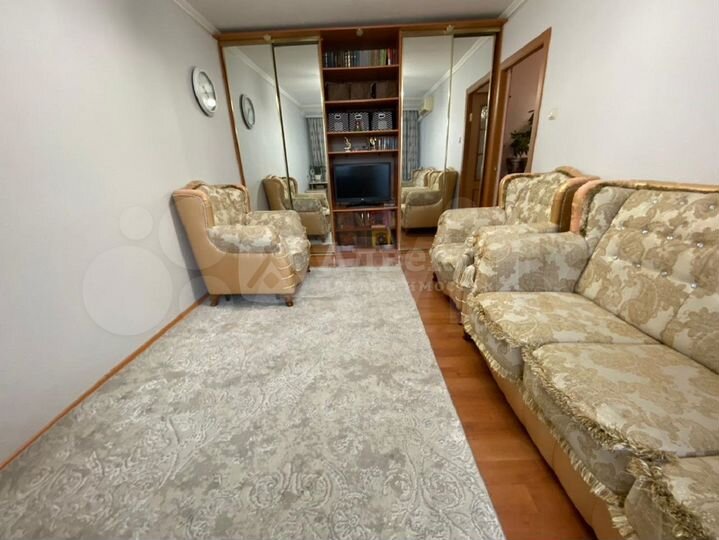 2-к. квартира, 50 м², 5/9 эт.