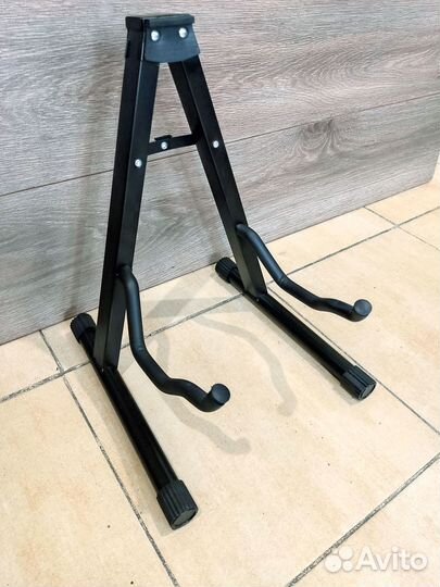 Подставка для гитары