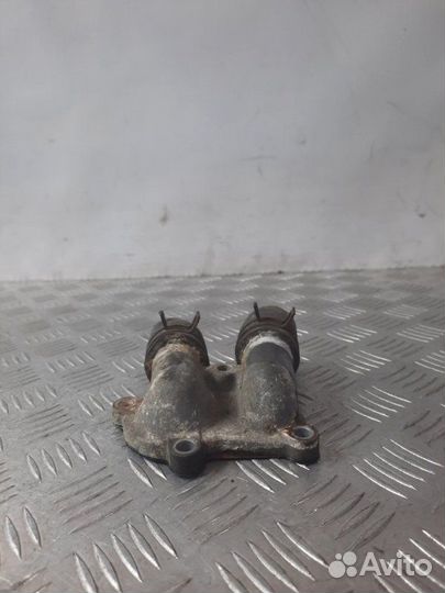 Фланец (тройник) системы охлаждения Hyundai Matrix