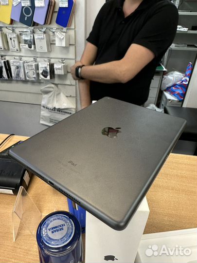 Планшет apple iPad 7 поколение 32Gb(на запчасти)