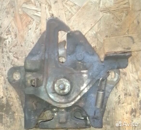 Замок капота Kia Spectra/Sephia/Shuma 2001-2011