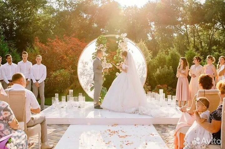 Ведущая и Диджей Саксофонист