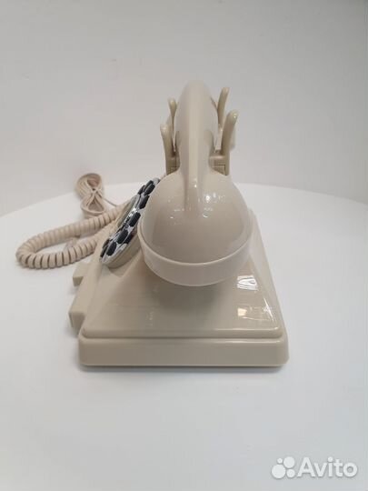Ретро телефон