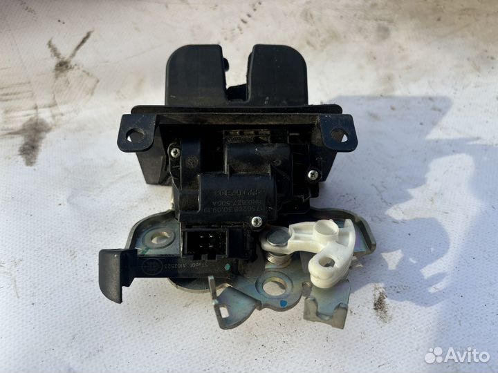 Замок багажника Skoda Octavia A7 Rapid Audi A3 Q5