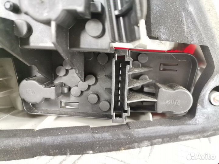 Фонарь задний для mercedes-benz CLK-Class (W209)