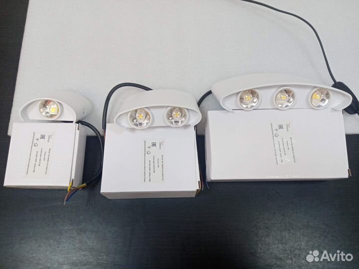 Настенные LED светильники уличные новые