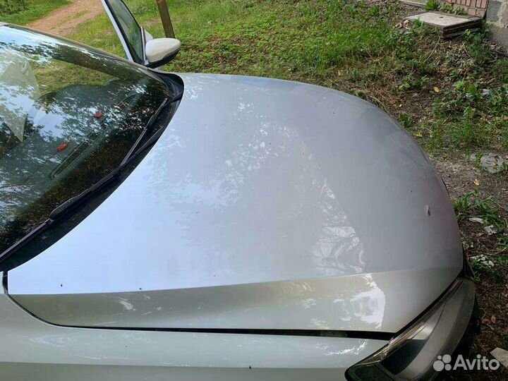 Капот на volkswagen jetta 6