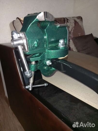 Тиски слесарные СССР