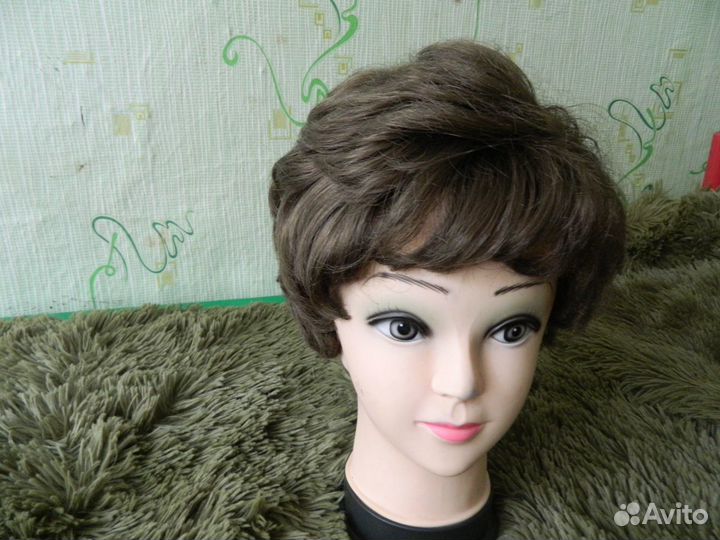 Парики из волос до плеч