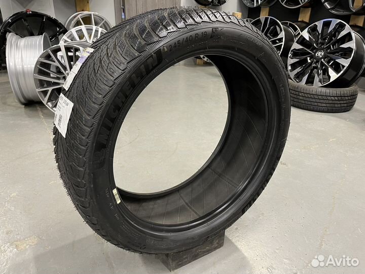 Michelin Pilot Alpin 5 245/40 R19 98V