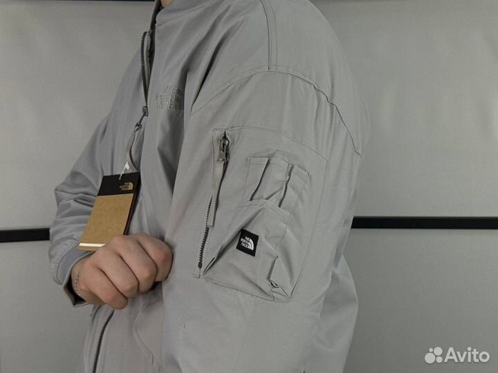 Бомбер The North Face
