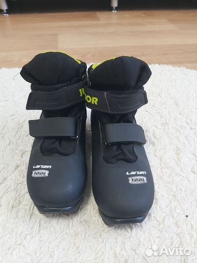 Лыжные ботинки