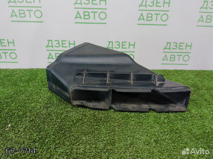 Патрубок воздухозаборника Audi A6 C6