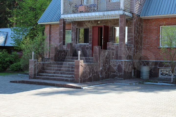 Дом 342 м² на участке 10 сот.