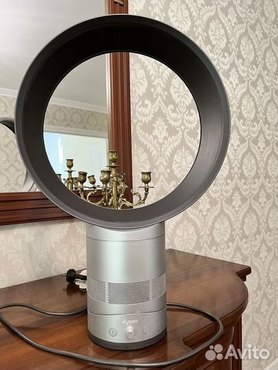 Вентилятор настольный безлопастный Dyson AM 01