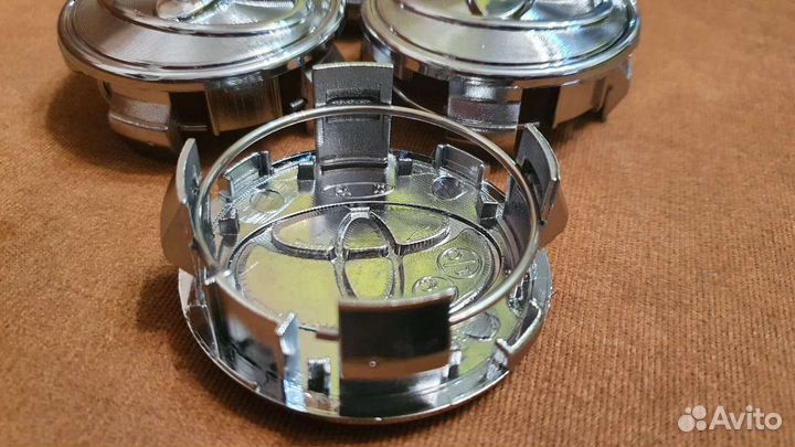 Заглушки дисков колпачки Toyota 62мм 42603-02320