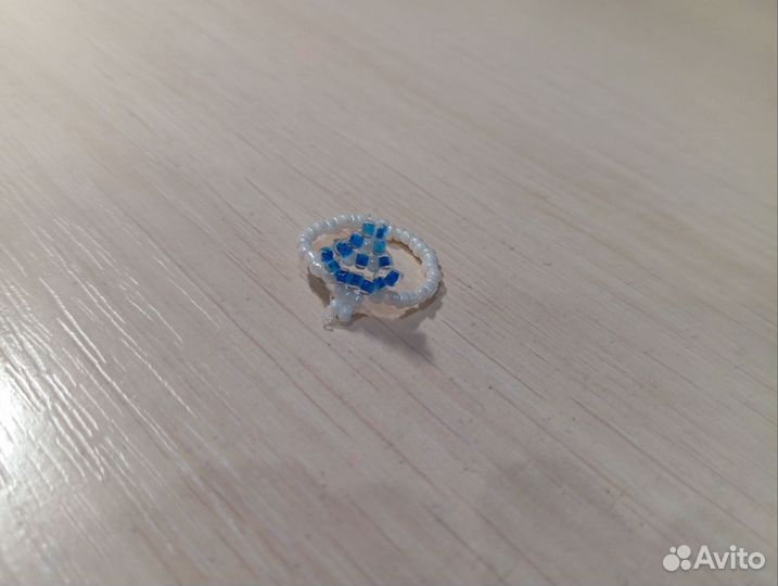 Кольца из бисера ручной работы