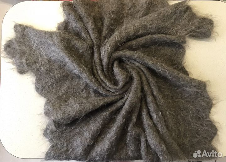 Шаль из шерсти