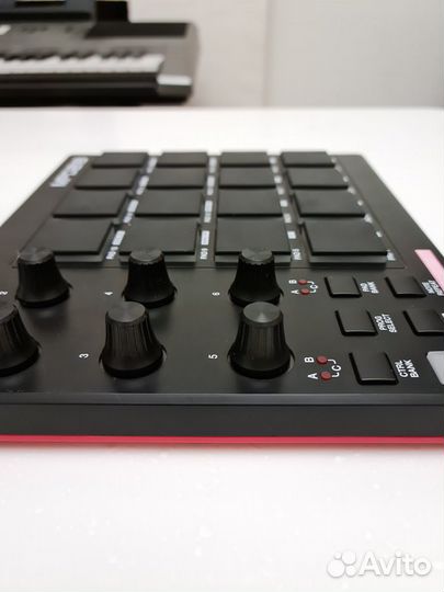 USB/midi-контроллер akai PRO MPD218