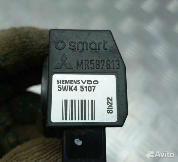 Блок иммобилайзера Mitsubishi Colt 6 Z20.Z30 1.5