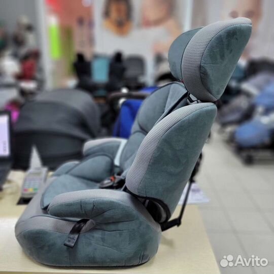 Автокресло от 9 до 36 кг Актрум новые,экозамша