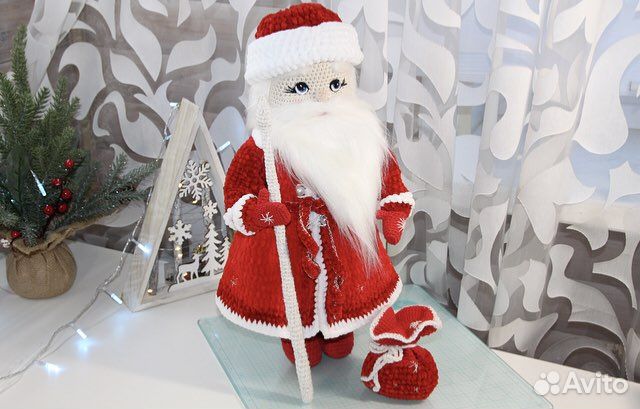 Авторский вязаный Дед Мороз