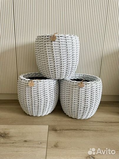 Кашпо для цветов уличное напольное из ротанга