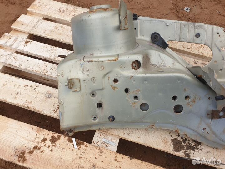 Лонжерон передний левый Ford Mondeo III Мондео 3