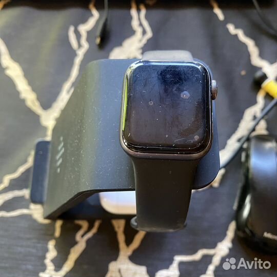 Док станция для iPhone