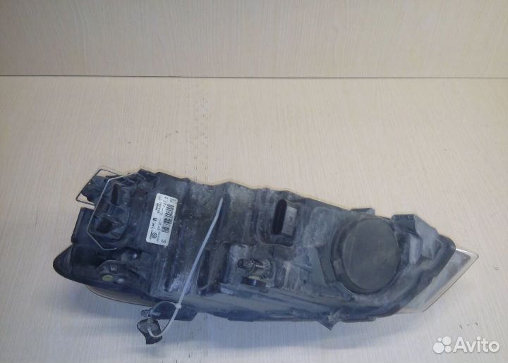 Фара правая Volkswagen Polo 5 хэтчбек 2013г